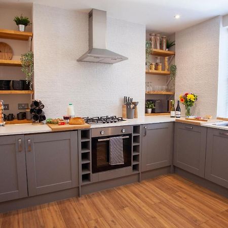 Oxford Street Grand Apartment- Free Evening Parking Southampton Esterno foto
