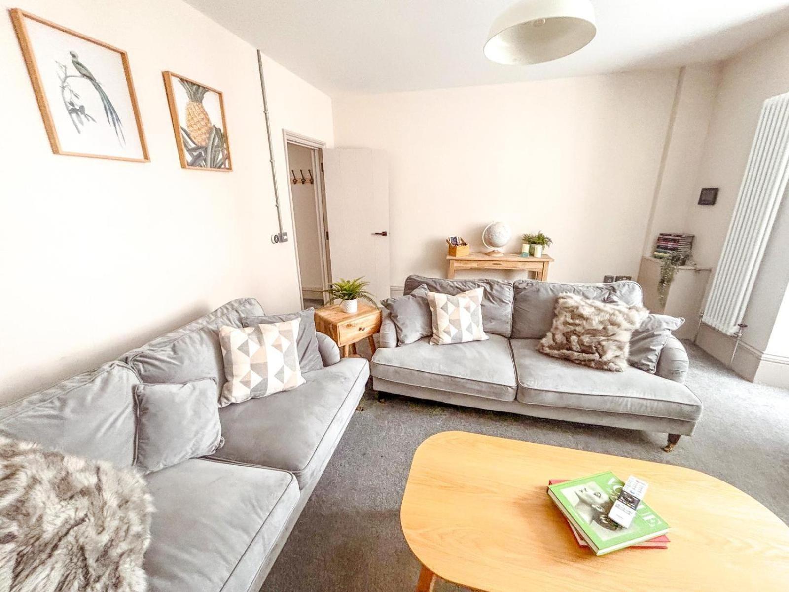Oxford Street Grand Apartment- Free Evening Parking Southampton Esterno foto